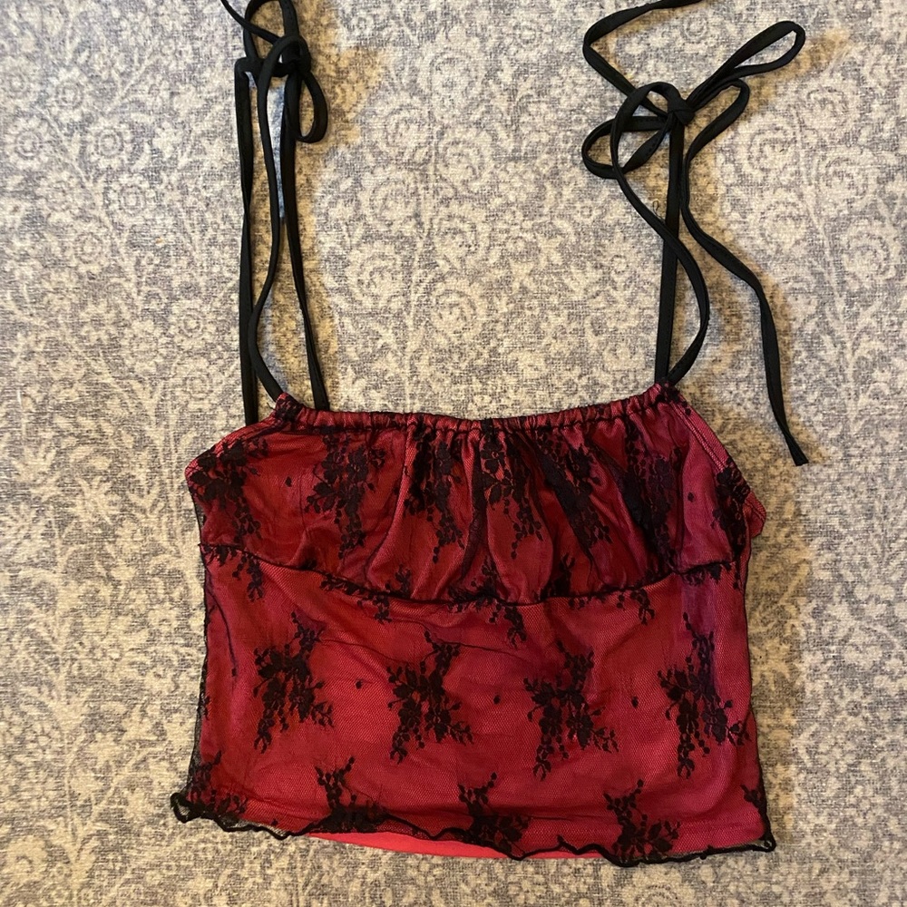 Lace Pink Cropped Tank Top